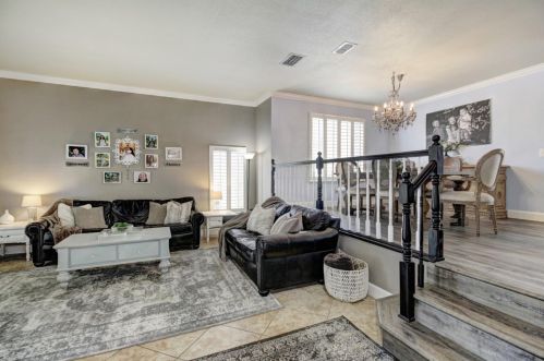 146 Bittercreek Dr, Folsom, CA 95630-2366