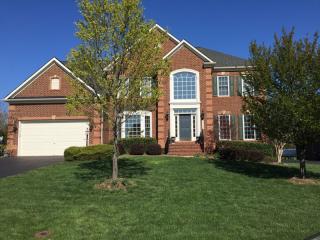 20704 Ashburn Valley Ct, Ashburn, VA 20147-4660