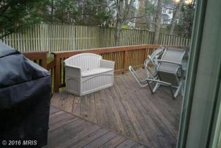 907 Spring Knoll Dr, Herndon VA  20170-3925 exterior
