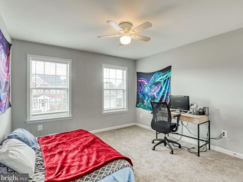 365 Chickamauga Dr, Harpers Ferry WV 25425-3633 exterior