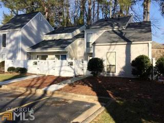 2699 Meadowlawn Dr, Marietta GA  30067-6635 exterior