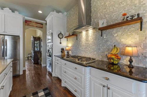7662 Ben Day Murrin Rd, Fort Worth TX  76126-9384 exterior