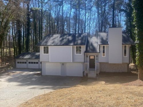 3021 Munson Ct, Lithonia, GA 30039-6159