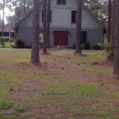 960 Lakeview Dr, Blackshear, GA 31516-2615