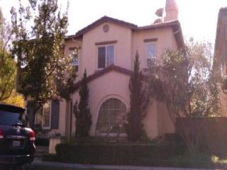 25 Blossom, Irvine, CA 92620-4808