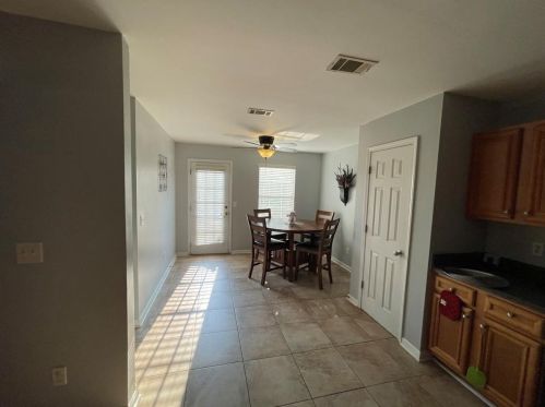 5849 El Segundo Way, Atlanta GA  30349-7519 exterior