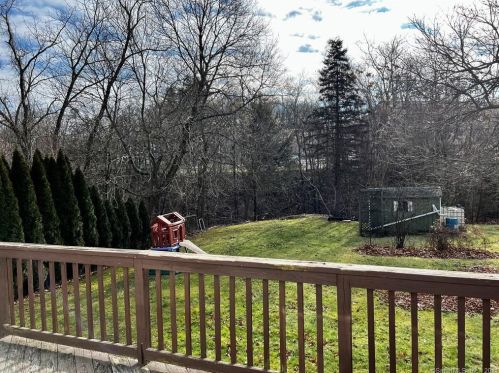 37 Warwick St, Middletown CT  06457-3703 exterior