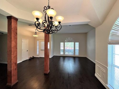 6909 Wickliff Trl, Plano TX  75023-1718 exterior