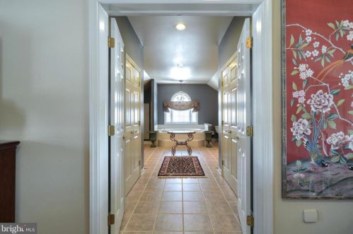 1020 Steeplechase Dr, Lancaster PA  17601-1779 exterior