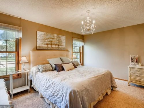 7857 28th St, Saint Paul MN  55128-4803 exterior