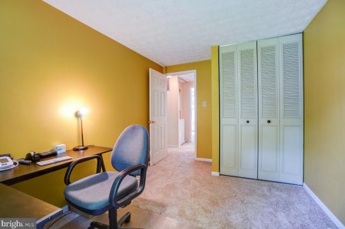 1101 Sandy Hollow Ct, Silver Spring MD 20905-6050 exterior