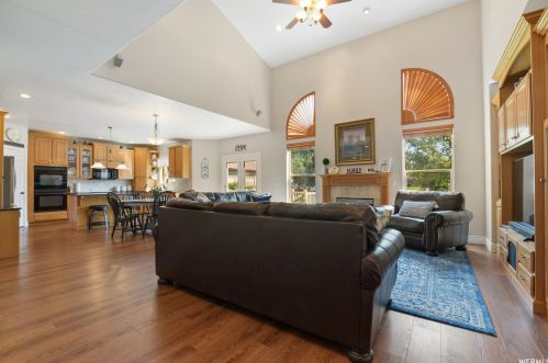 638 75, Lindon UT 84042-1336 exterior