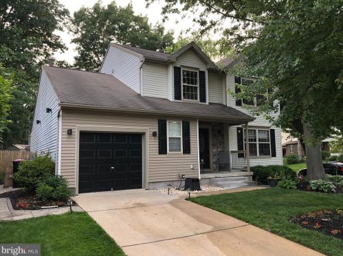 1 York Ct, Erial, NJ 08081-2181