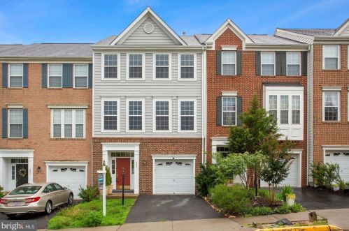 505 Mcarthur Ter, Leesburg, VA 20176-1830