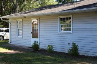 201 Forest St, Matrimony, NC 27048-8498