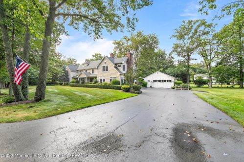 4 Belknap Ln, Locust, NJ 07760-1902