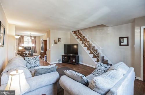 2102 Lardner St, Philadelphia, PA 19149-3528