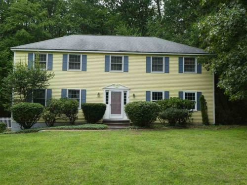 10 Crestwood Ct, Amherst, NH 03031-2035