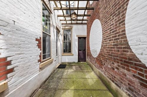 412 8th St, Allentown PA  18102-2816 exterior