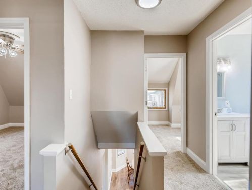 1427 Hazel St, Saint Paul MN  55119-4220 exterior
