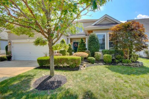 6 Pebble Beach Blvd, Jackson Twp, NJ 08527-4061