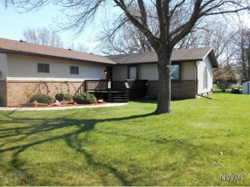 911 Shannon Dr, Jefferson, SD 57038-2002