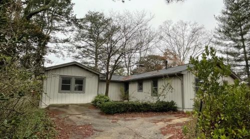 3816 Cherokee Trl, Suwanee, GA 30024-2300