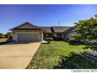 3200 Red Oak Ln, Springfield IL  62712-8388 exterior