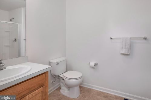 16 Lalor St, Trenton NJ  08611-3504 exterior