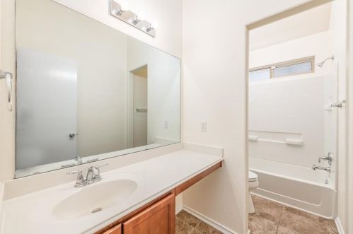 2712 Merry Vw Ln, Fort Worth TX  76120-5655 exterior