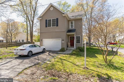 6318 Linden St, Shady Side MD  20764-2910 exterior