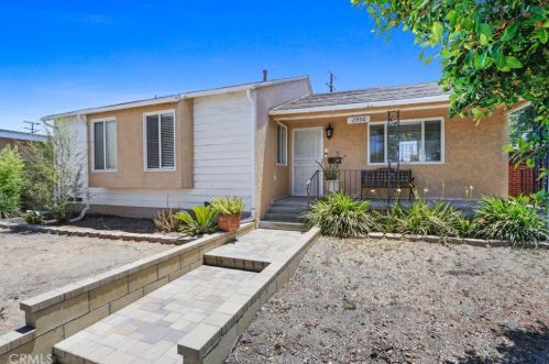 2936 Artesia Blvd, Torrance, CA 90504-2612
