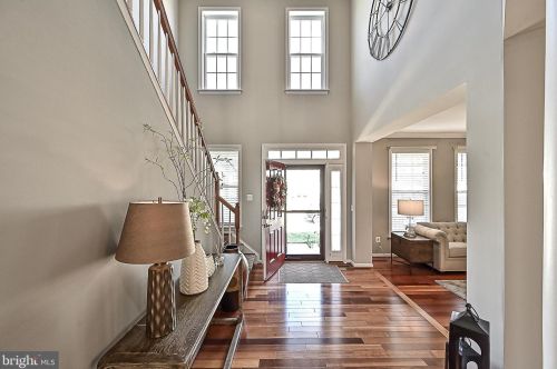 7535 San Diego Ct, Gainesville, VA 20155-1869