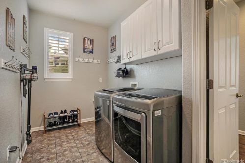 24662 Ontario Dr, Aurora CO 80016-4125 exterior