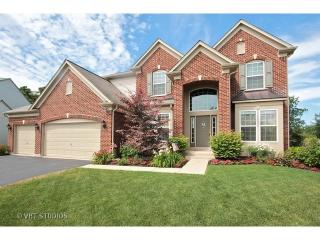 943 Water Thrush Ct, Antioch, IL 60002-6405