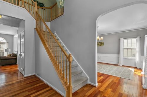 100 Lexington Way, Milford, CT 06461-9106