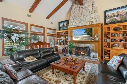 1559 Heather Ln, Riverside CA exterior