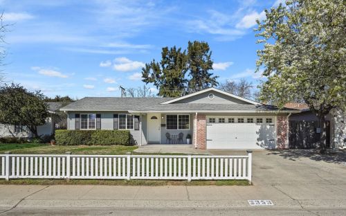 2353 La Loma Dr, Rancho Cordova, CA 95670-3166