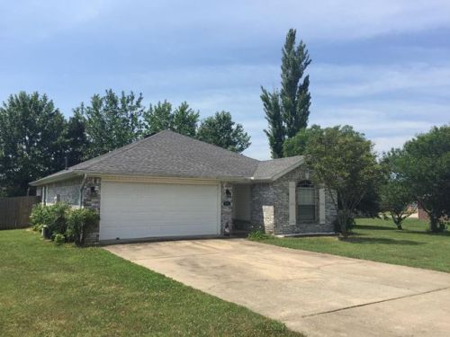 741 Cass Rd, Centerton, AR 72719-9694