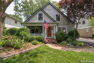 541 Vine St, Oak Brook IL  60521-3323 exterior