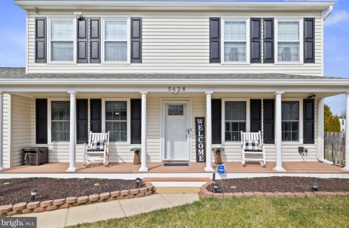 5628 Reardon Ln, Woodbridge, VA 22193-3756