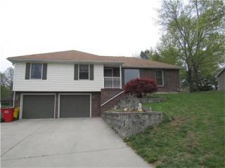 56 Lakeview Dr, Lexington, MO 64067-2101