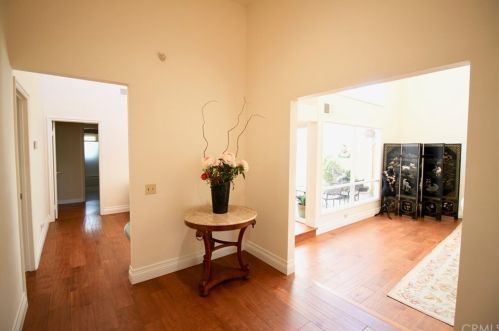 5 Cypress Tree Ln, Irvine CA  92612-2211 exterior