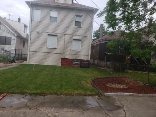 60 114th Pl, Chicago, IL 60628-4818