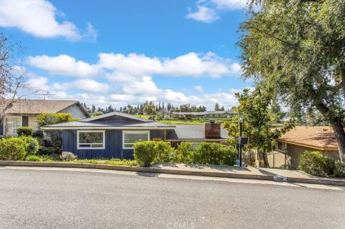 1336 La Loma Dr, Redlands, CA 92373-6944