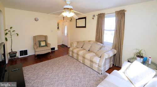 117 Jeremiah Ave, Trenton NJ 08610-6537 exterior