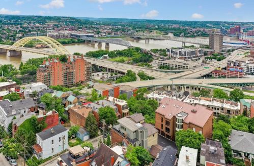 9 Filson Pl, Cincinnati OH  45202-1612 exterior