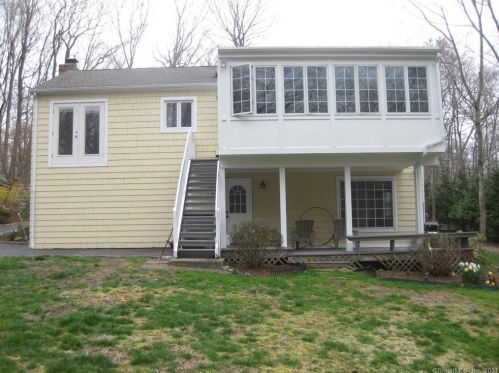 49 Old Kingdom Rd, Wilton CT  06897-2813 exterior