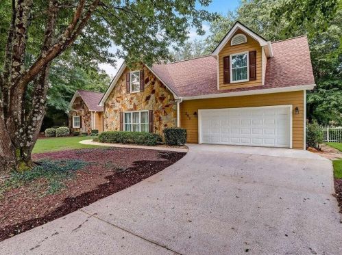201 Saint Martin Dr, Suwanee, GA 30024-3003