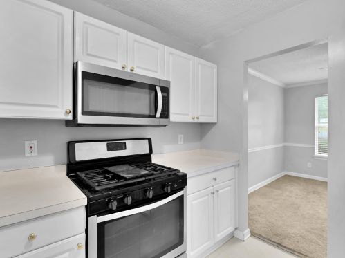 718 Old Stone Ct, Stockbridge GA  30281-7616 exterior